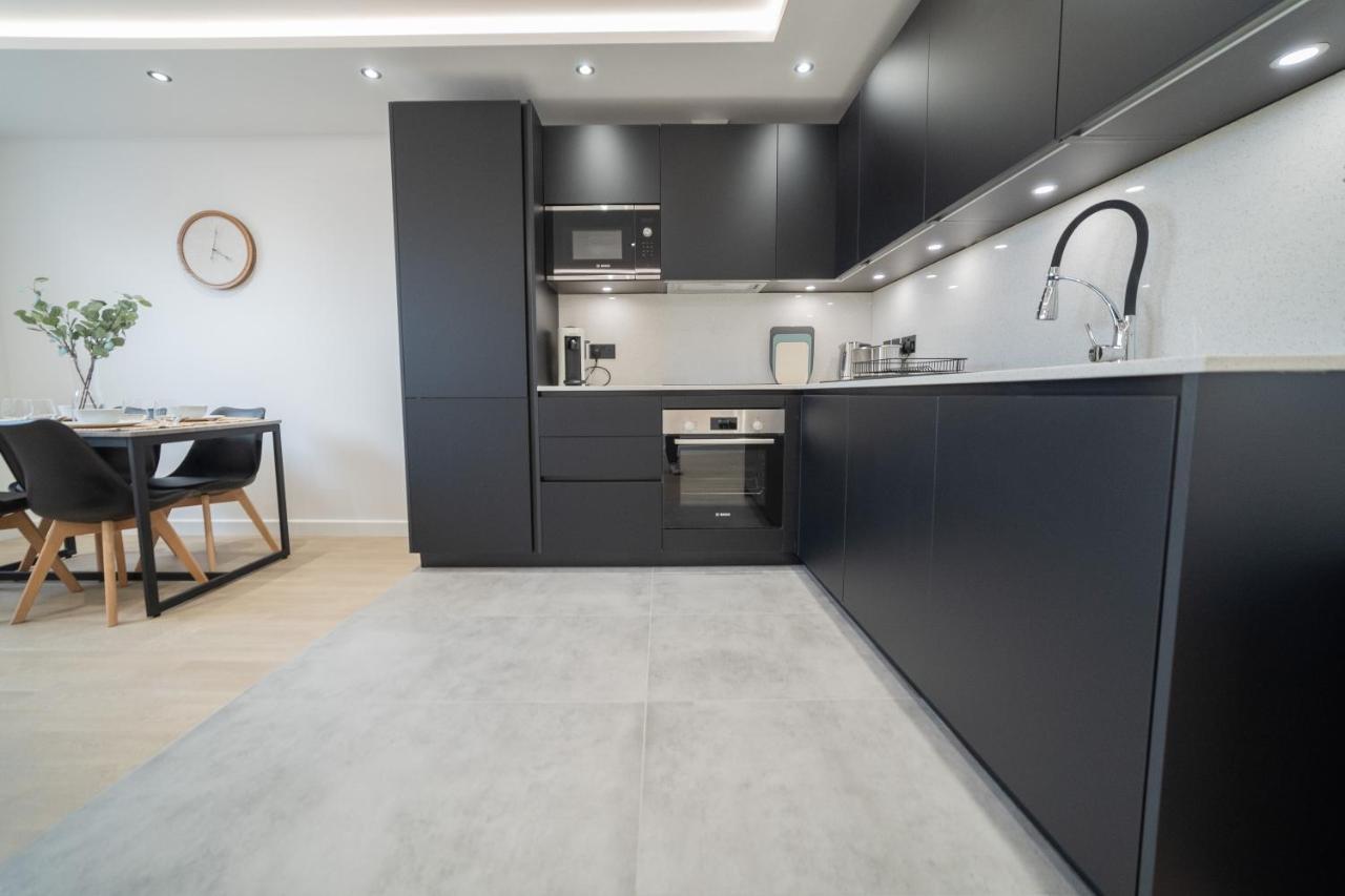 לונדון One And Two Bedroom Apartments Near Holloway Train Station By Belvilla מראה חיצוני תמונה