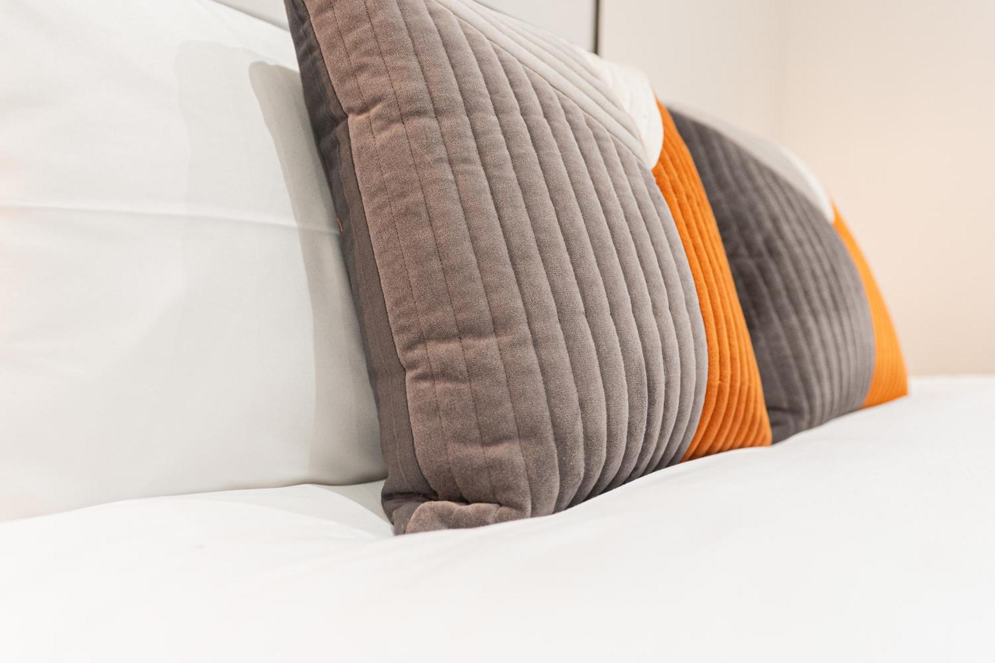 לונדון One And Two Bedroom Apartments Near Holloway Train Station By Belvilla מראה חיצוני תמונה
