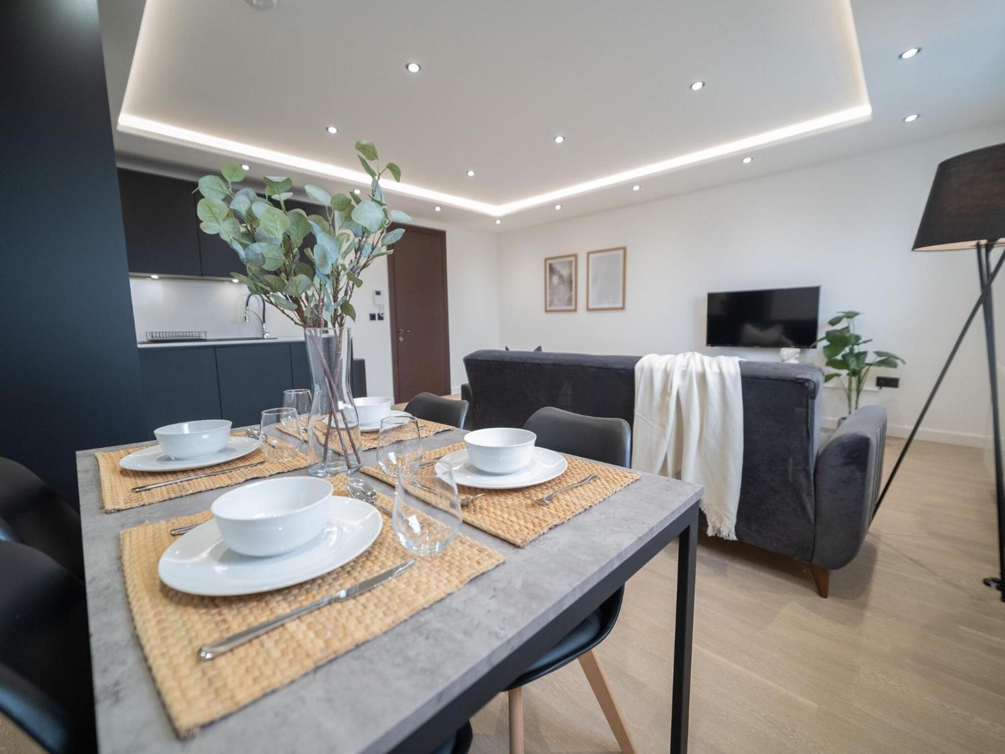 לונדון One And Two Bedroom Apartments Near Holloway Train Station By Belvilla מראה חיצוני תמונה
