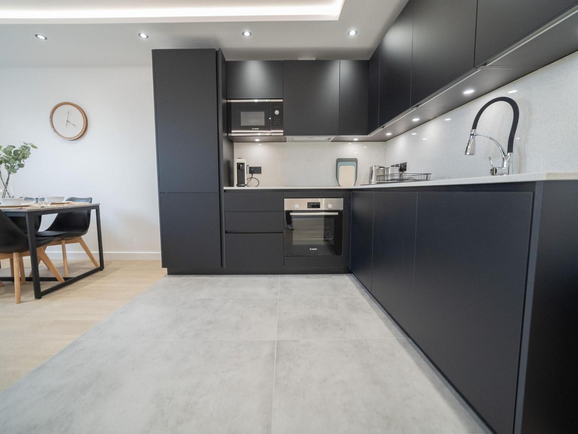 לונדון One And Two Bedroom Apartments Near Holloway Train Station By Belvilla מראה חיצוני תמונה