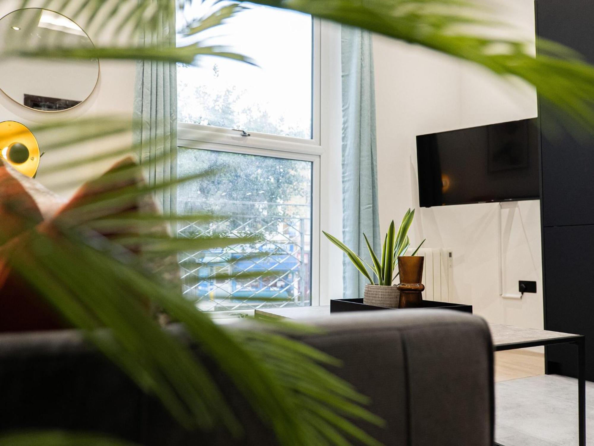 לונדון One And Two Bedroom Apartments Near Holloway Train Station By Belvilla מראה חיצוני תמונה